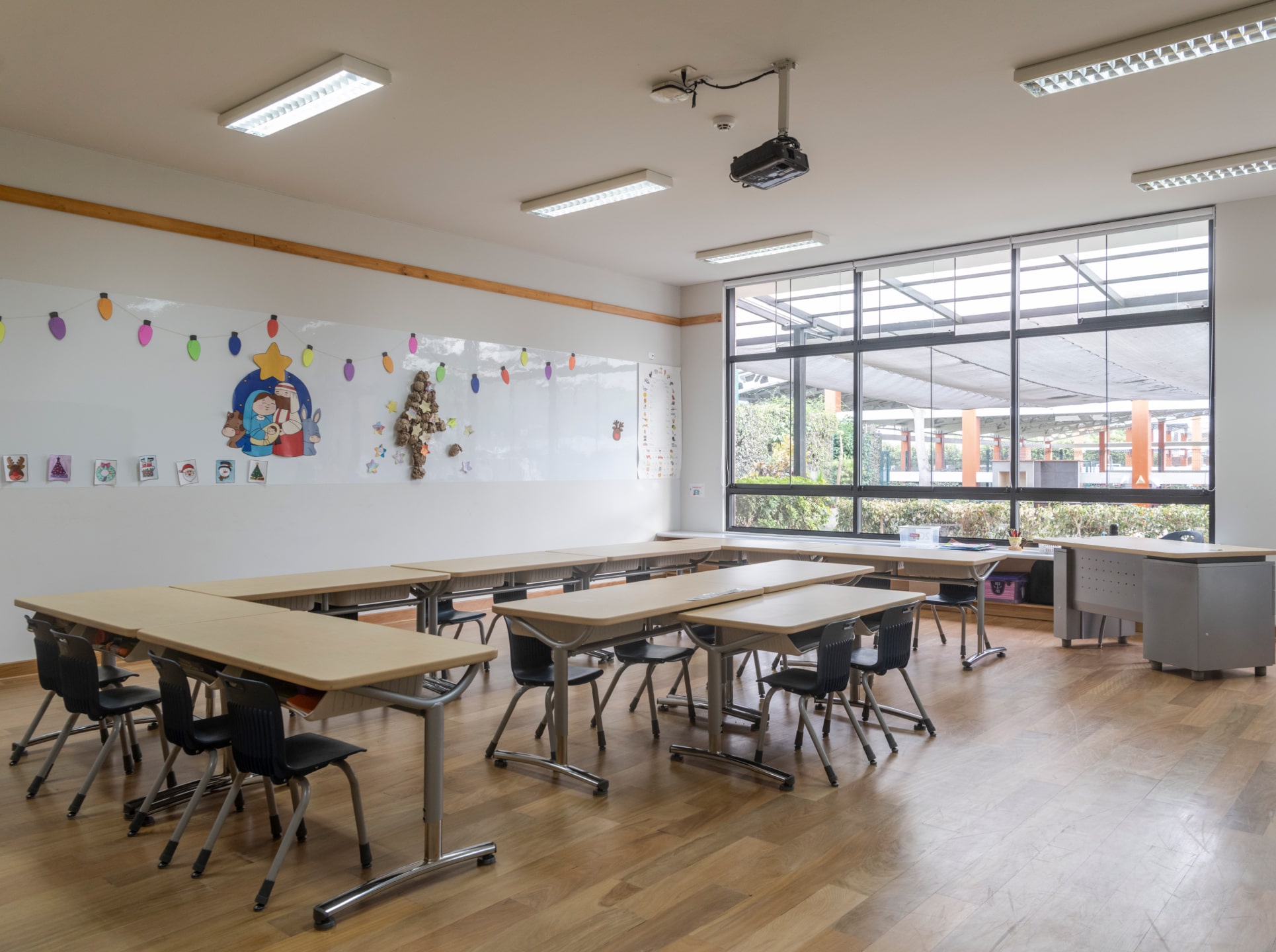 Galeria 4 primaria x2-min